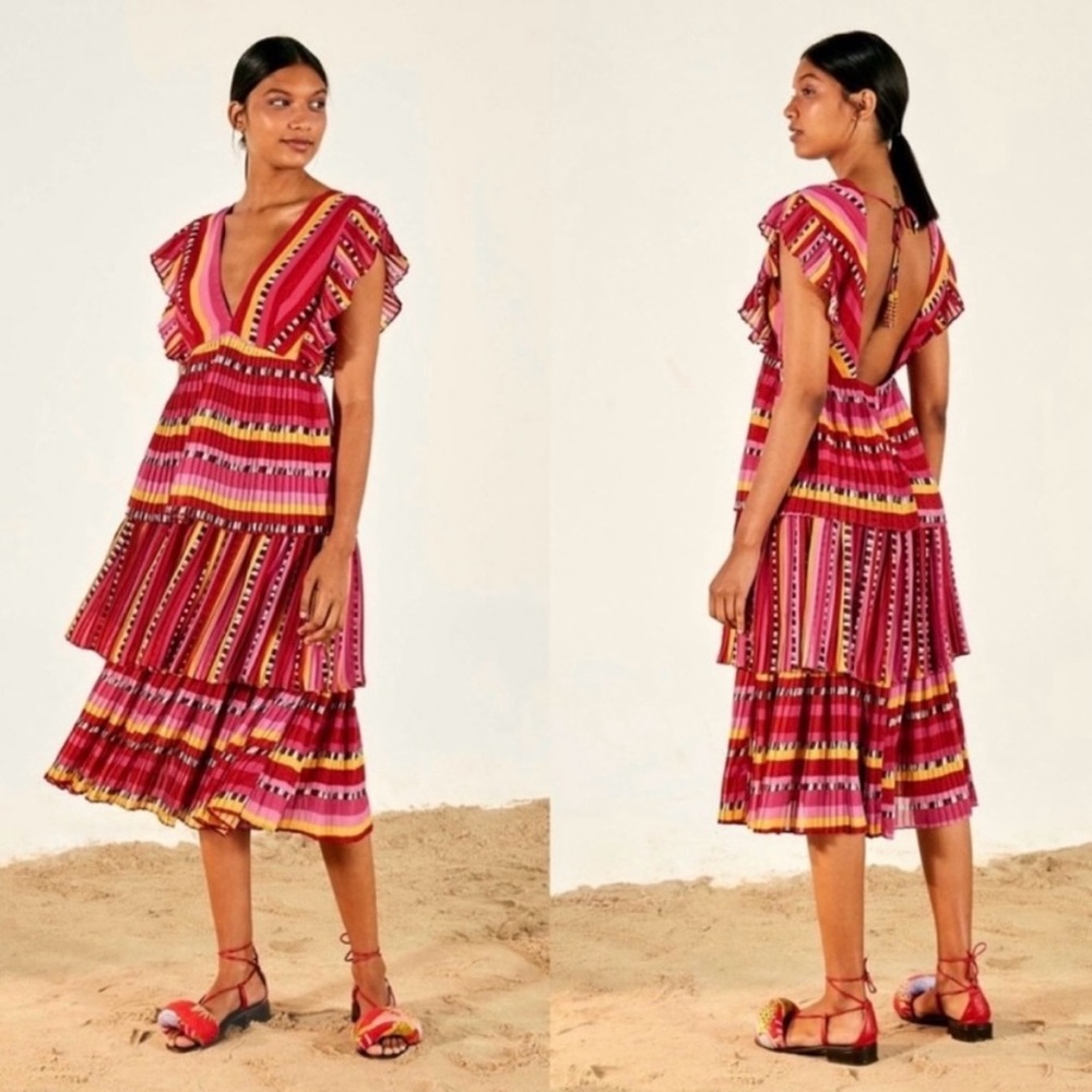 Farm Rio pleated, tiered dress S